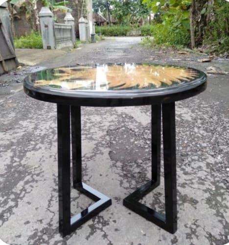 Classic coffee table   0229